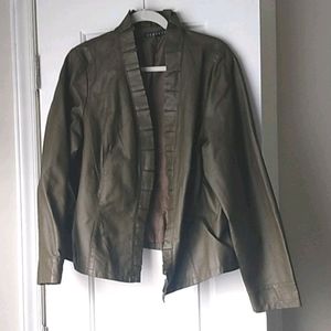 Olive vegan leather 18/20